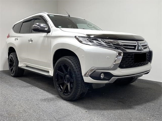 MITSUBISHI PAJERO / PAJERO SPORT Mitsubishi Pajero (2019) on BGW Vader