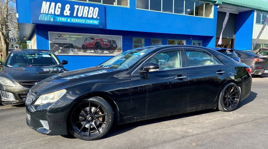 TOYOTA MARK X Toyota Mark X on 18 inch BGW Circuit
