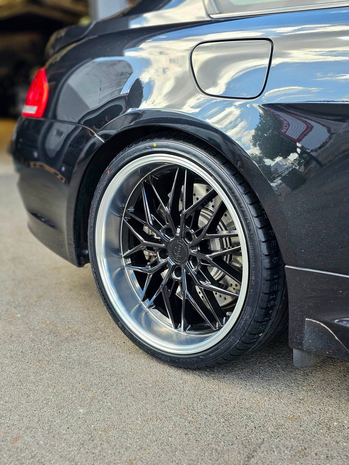 BMW 650i (2009) on Covert CV7