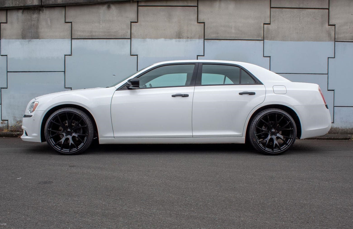 Chrysler 300C (2013) on BGW HCM