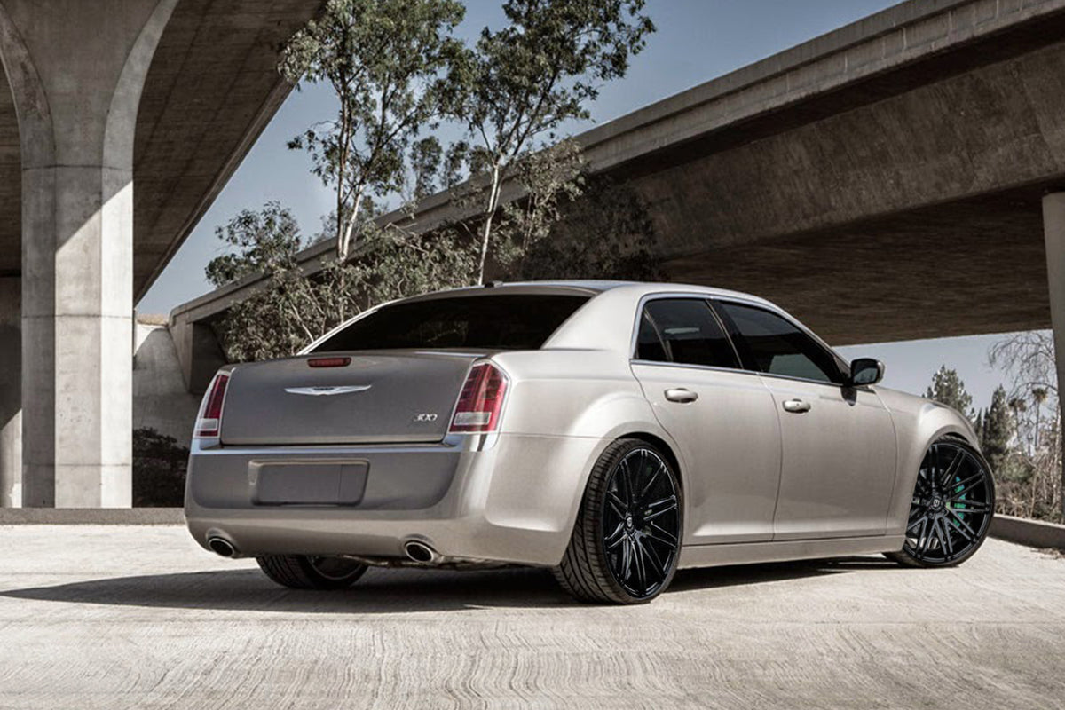 Chrysler 300C (2013) on BGW C48