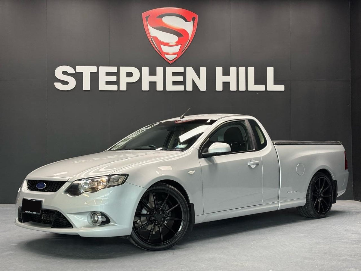 Ford Falcon FG (2011) on Covert CV6