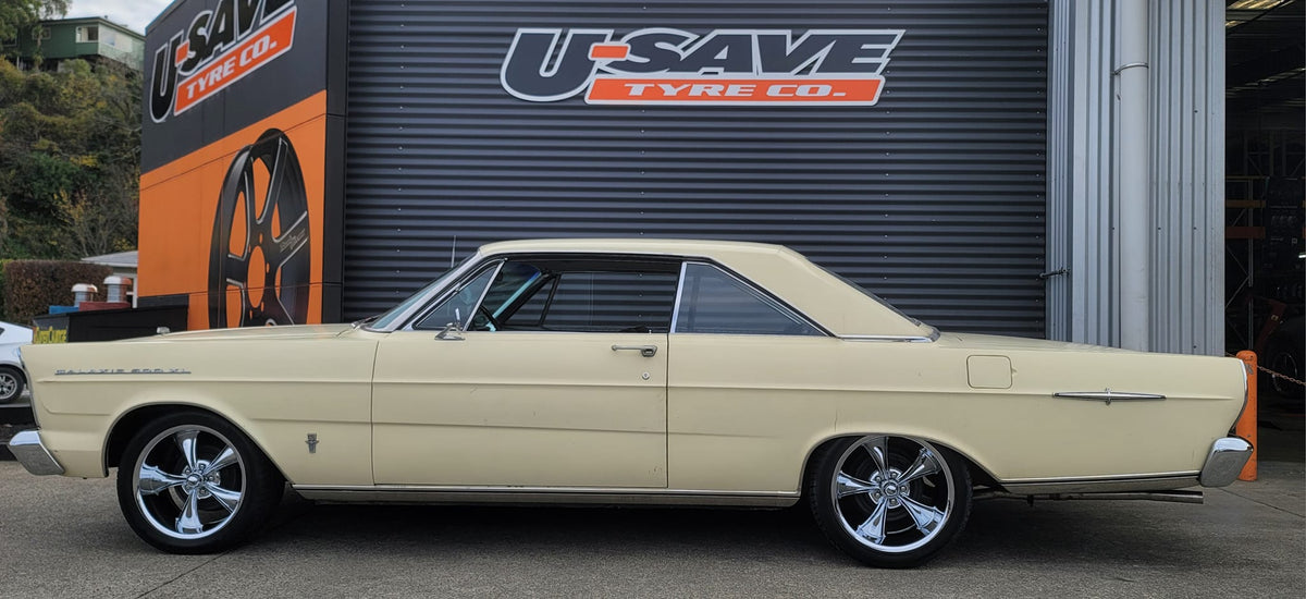 Ford Galaxie 500 (1965) on Ridler R695