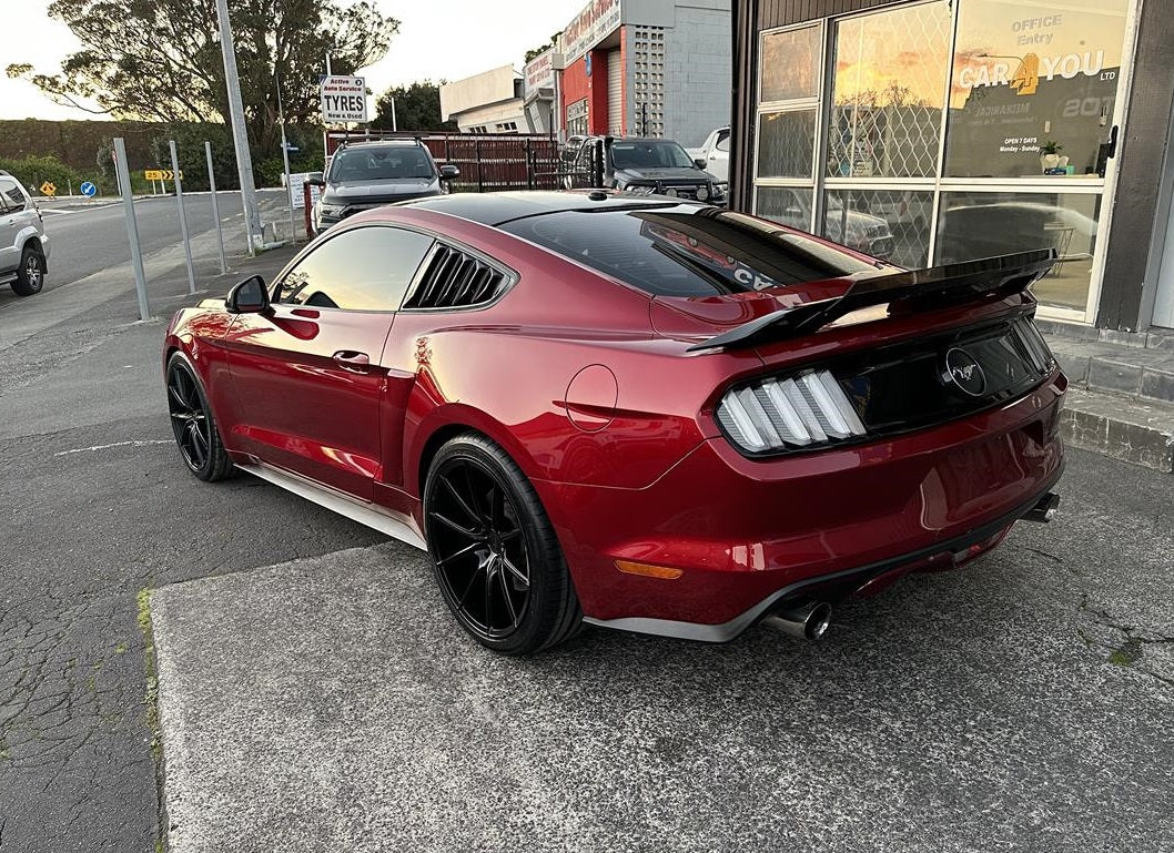 Ford Mustang (2017) on Covert CV6