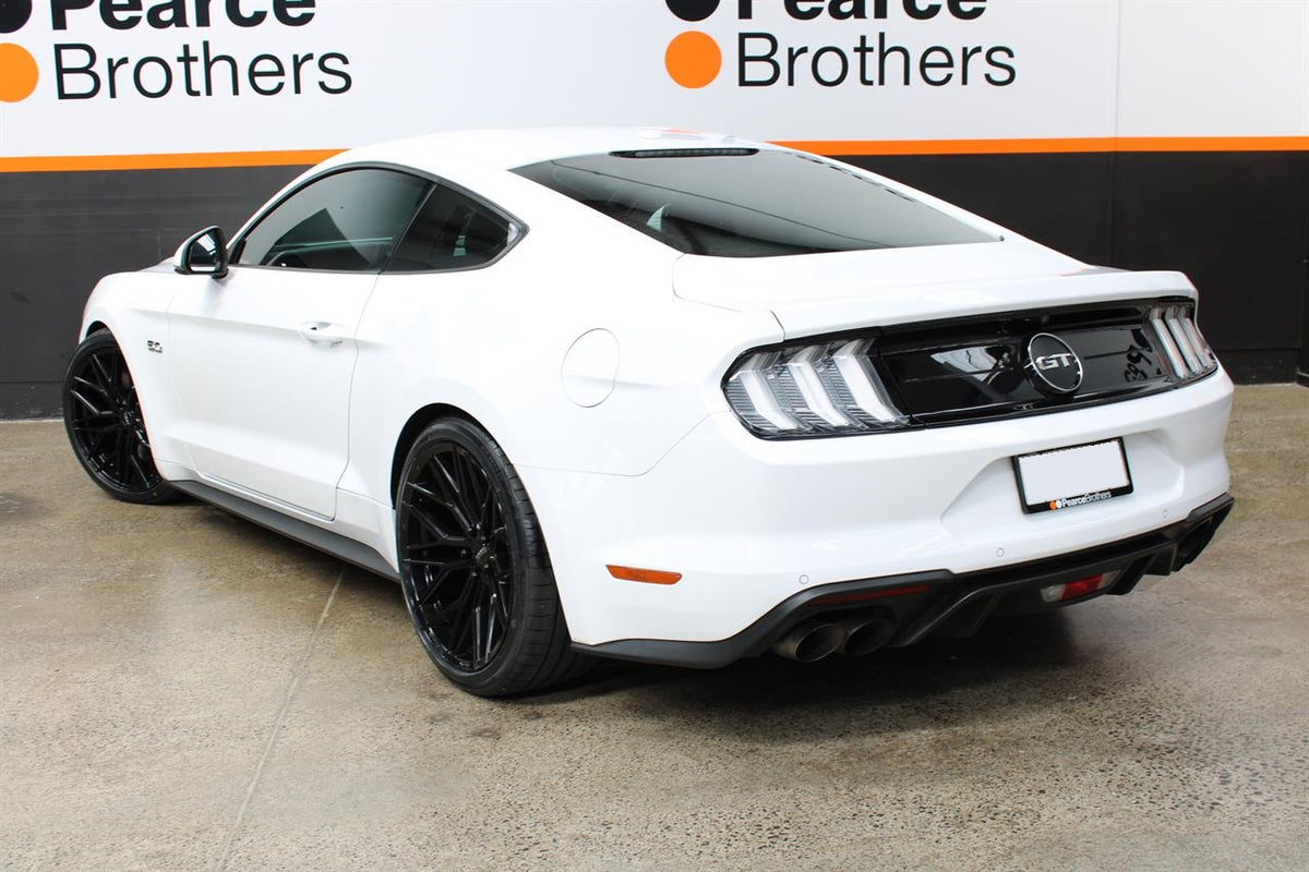 Ford Mustang GT (2018) on ROH RF4