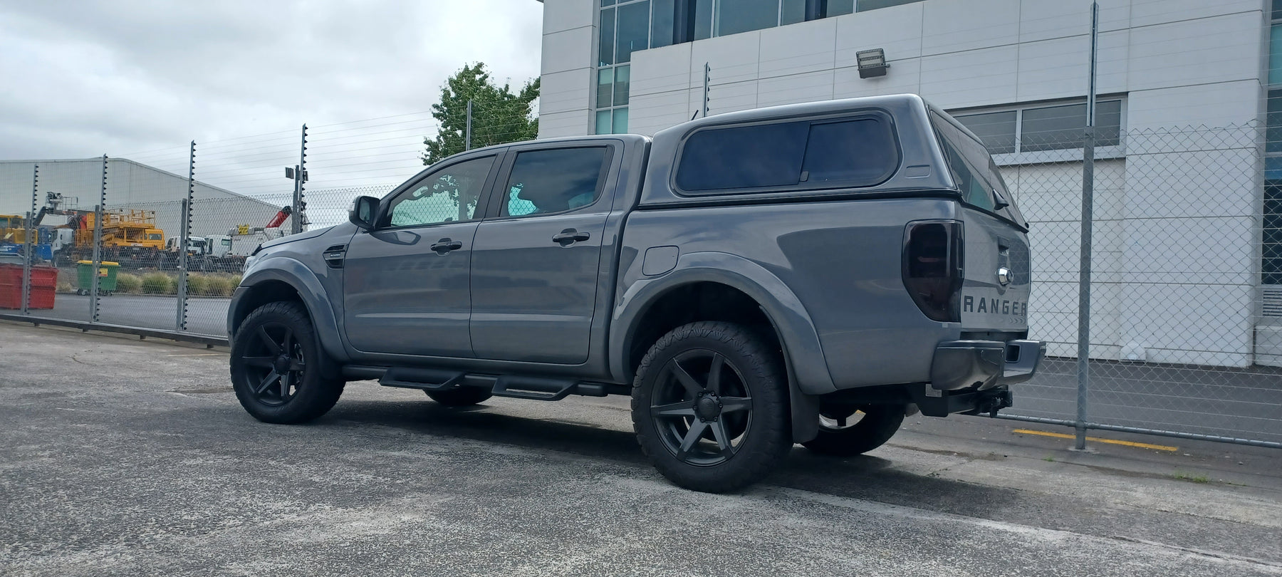 Ford Ranger FX4 Max on Covert RV2