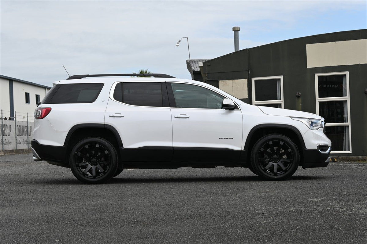 Holden Acadia (2019) on Covert RV3