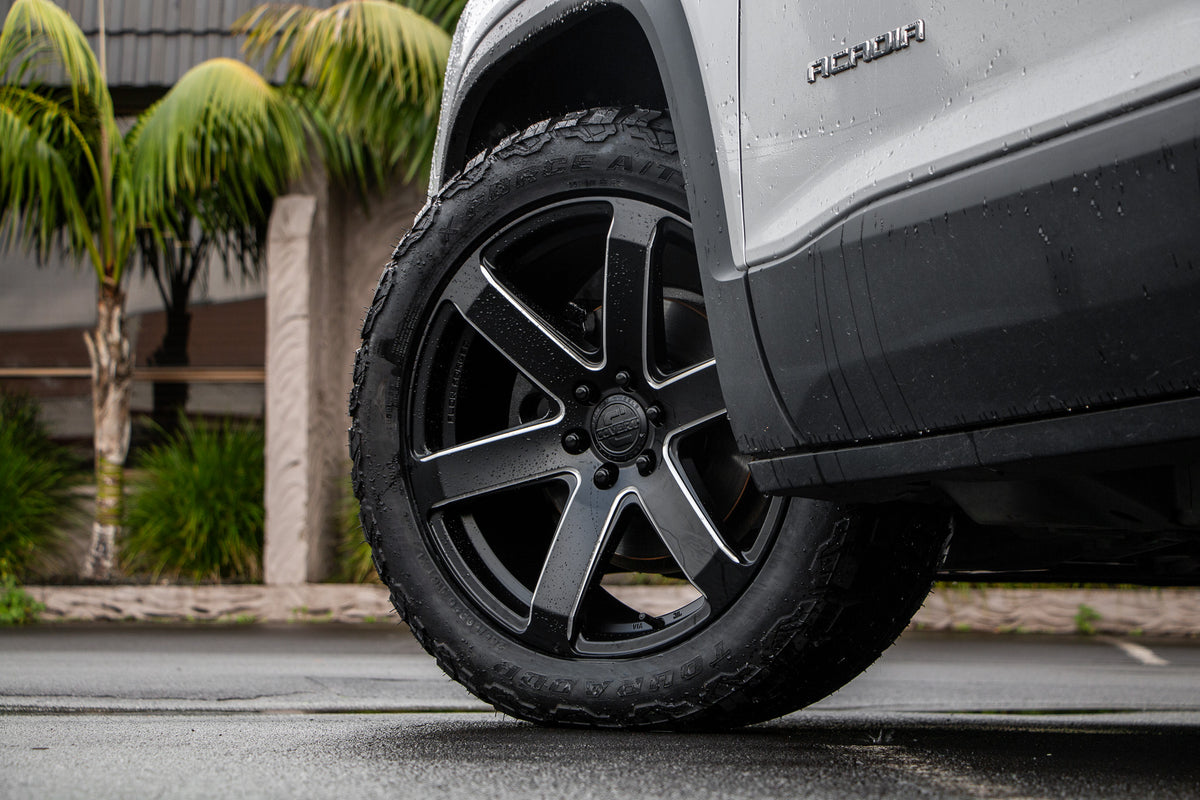 Holden Acadia (2020) on Covert RV6