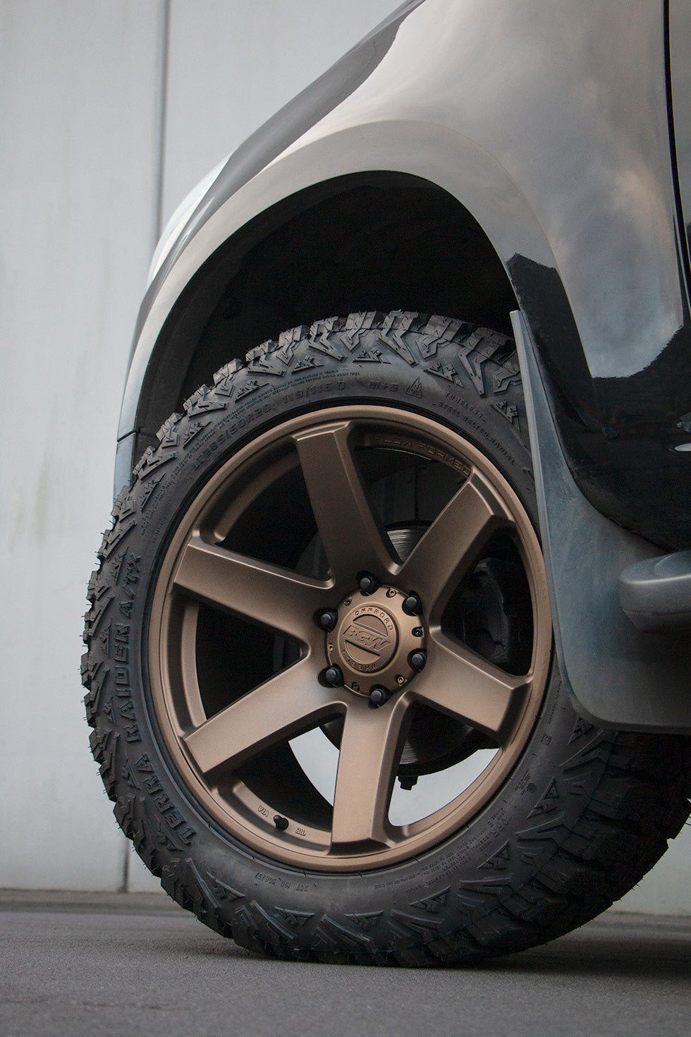 Holden Colorado (2017) on BGW Beast