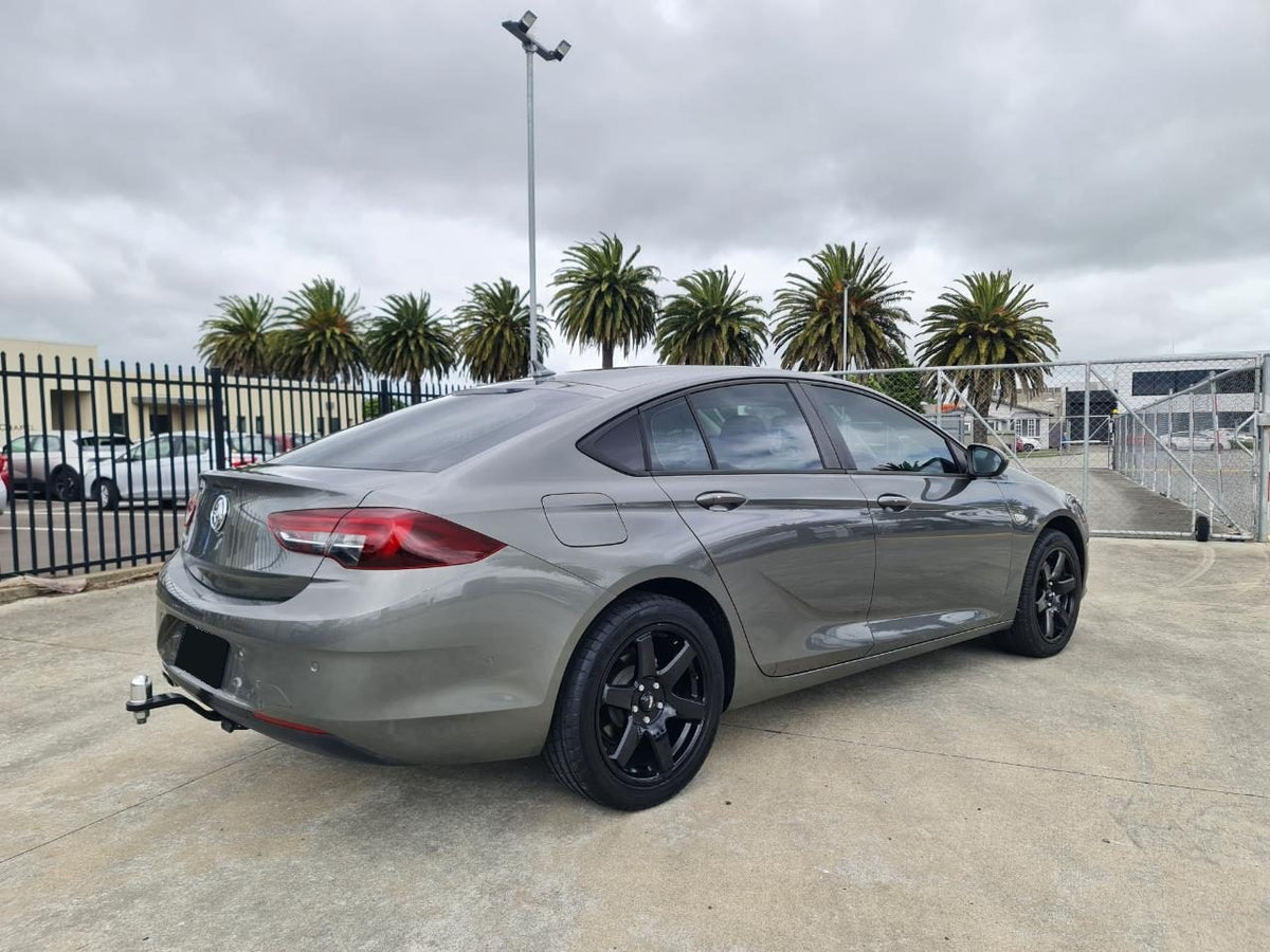Holden Commodore ZB (2018) on BGW Beast
