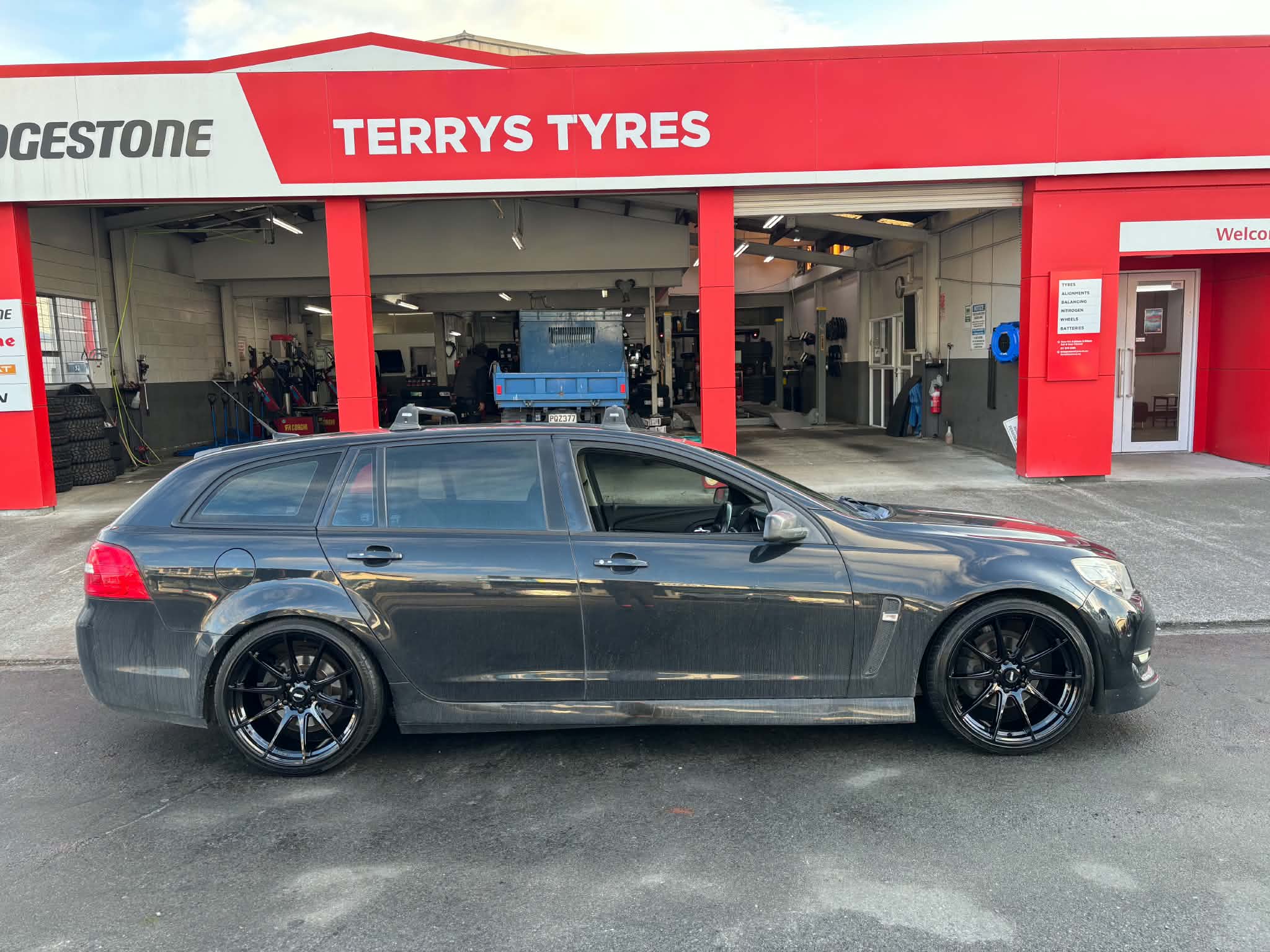 Holden Commodore VF (2015) on BGW Circuit