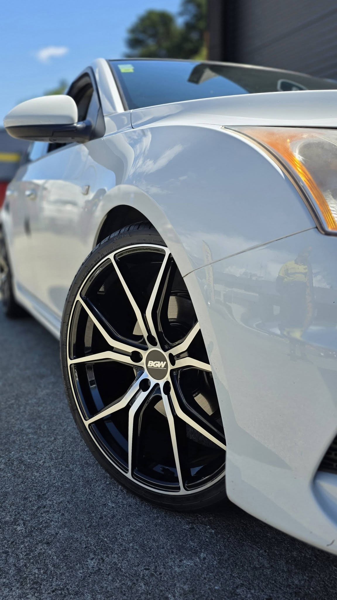 Holden Cruze SRi-Z (2011) on BGW Compton