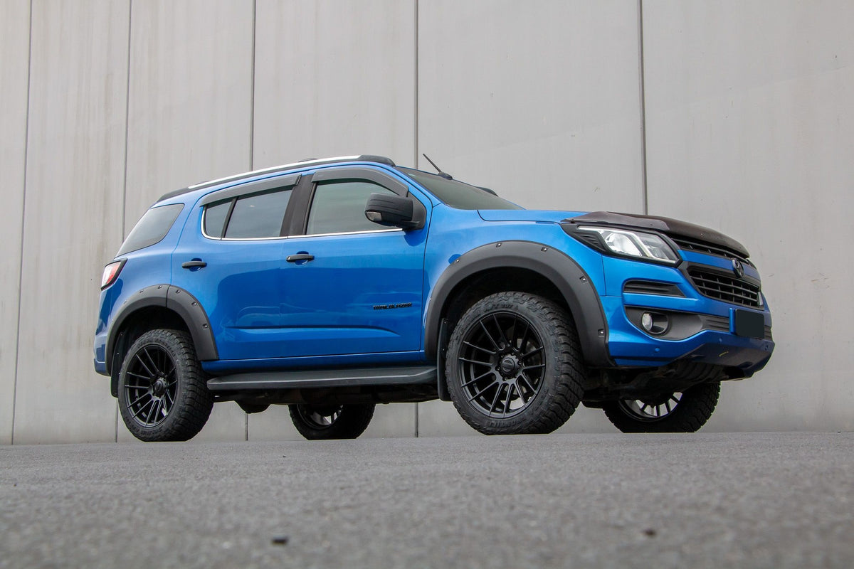 Holden Trailblazer (2017) on BGW Shadow