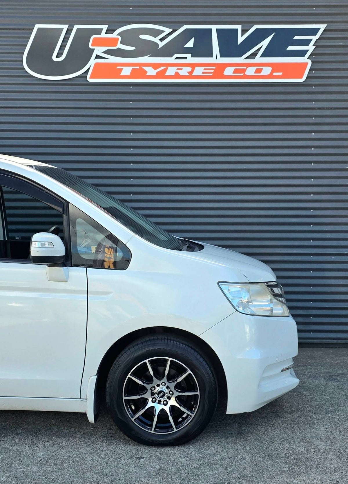Honda Stepwgn (2013) on BGW Ratchet