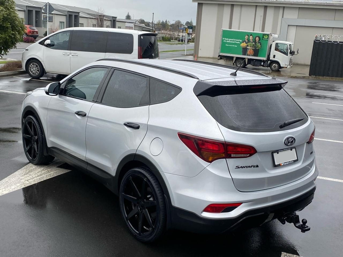 Hyundai Santa Fe (2015) on BGW Mansell