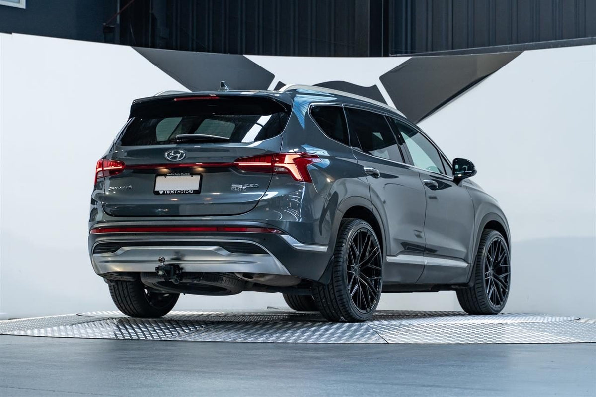 Hyundai Santa Fe (2021) on BGW Prost