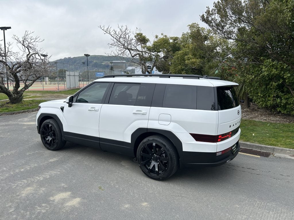 Hyundai Santa Fe (2025) on Covert RV3