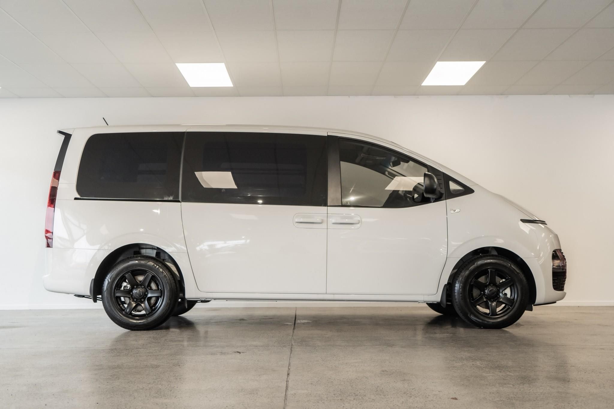 Hyundai Staria (2022) on BGW Beast