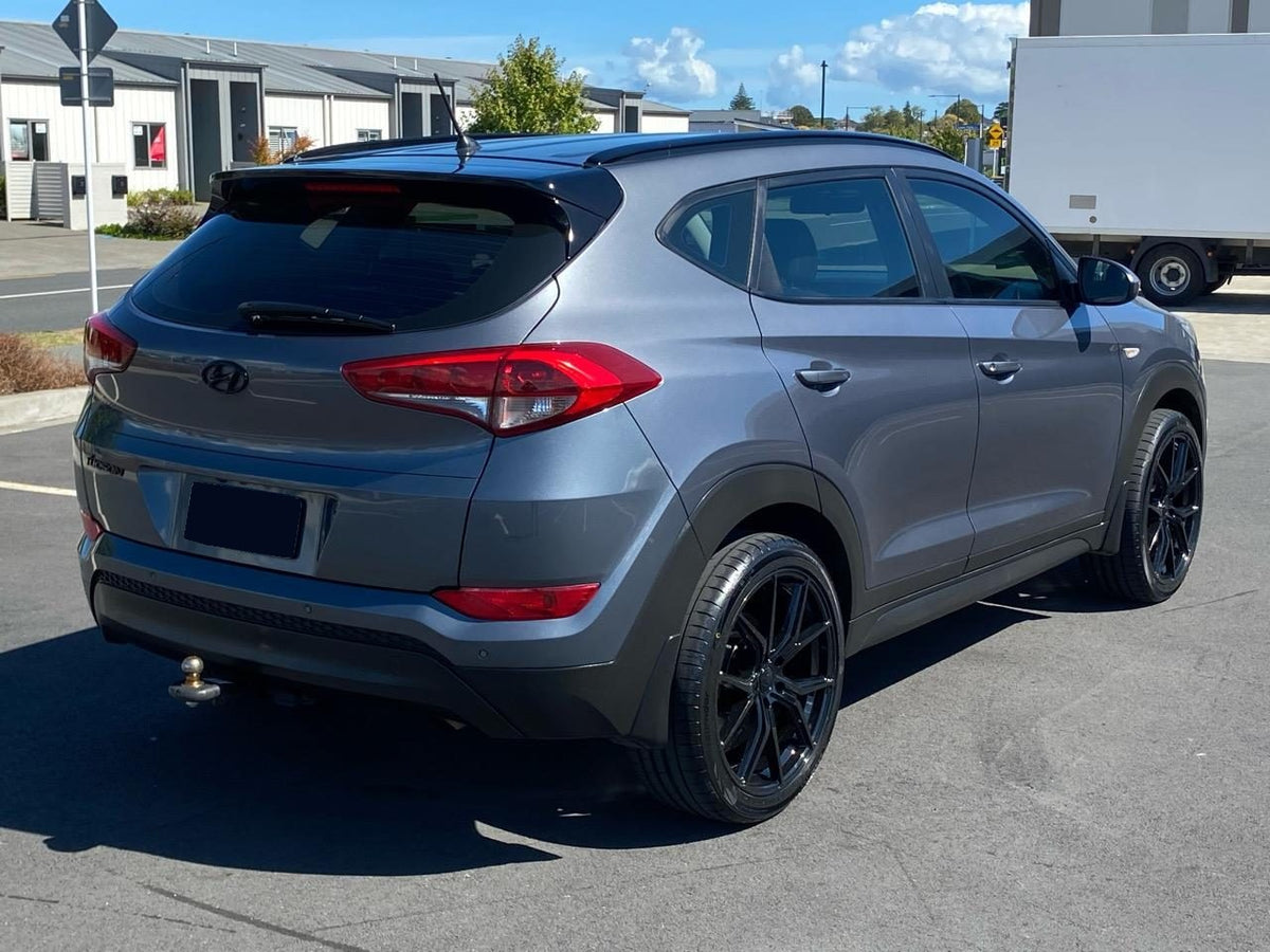 Hyundai Tuscon (2016) on BGW Compton
