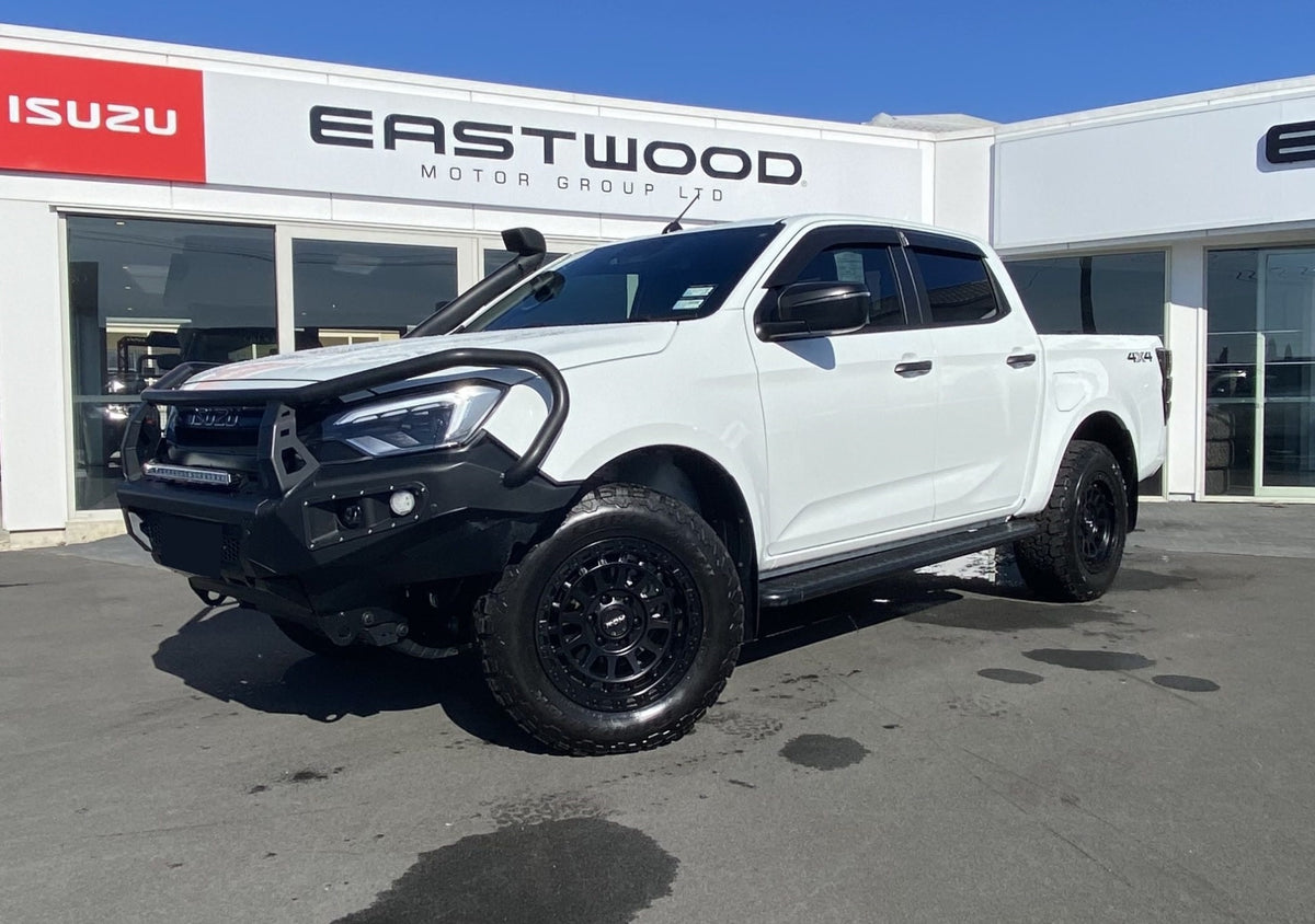 Isuzu D-Max (2024) on ROH Assault