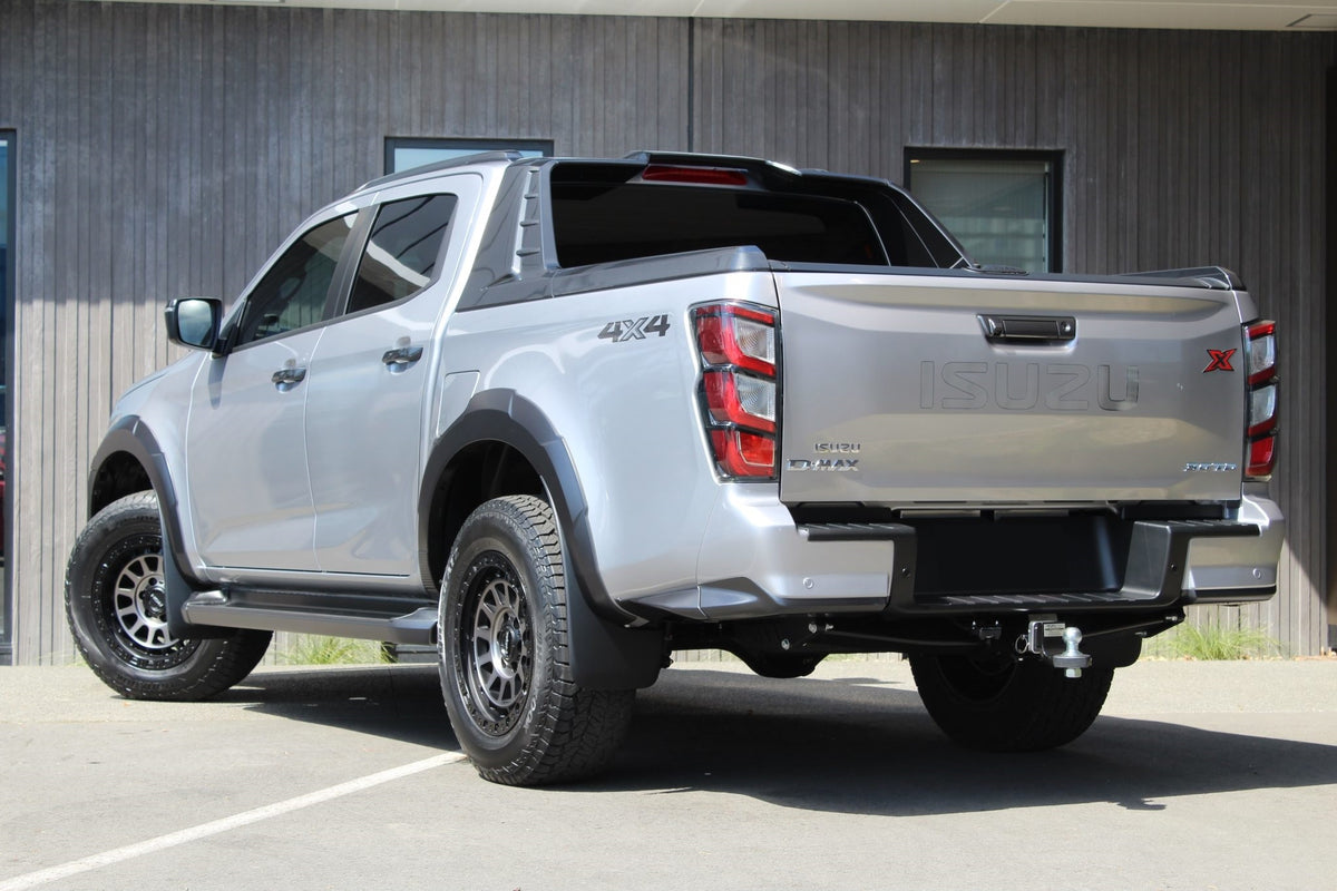 Isuzu D-Max (2024) on ROH Assault