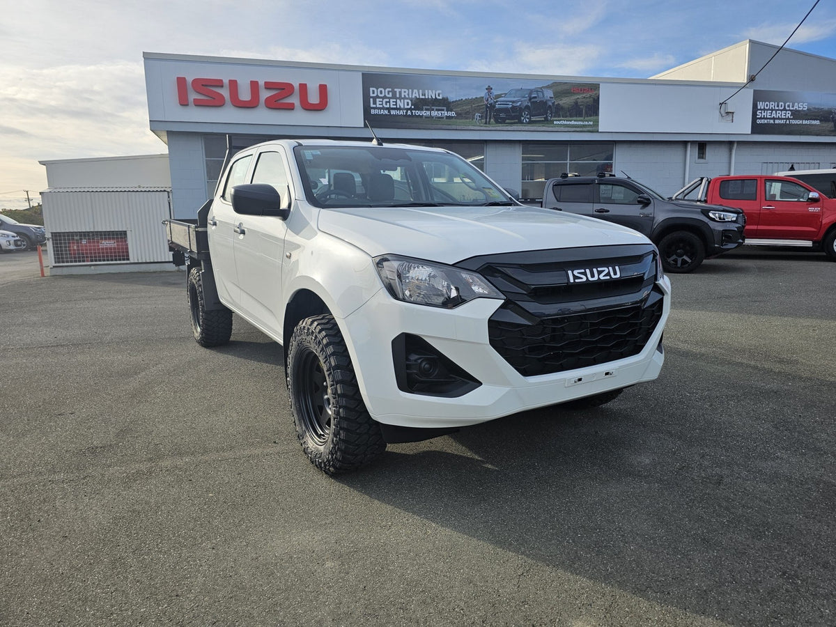 Isuzu D-Max (2024) on ROH Blak Trak