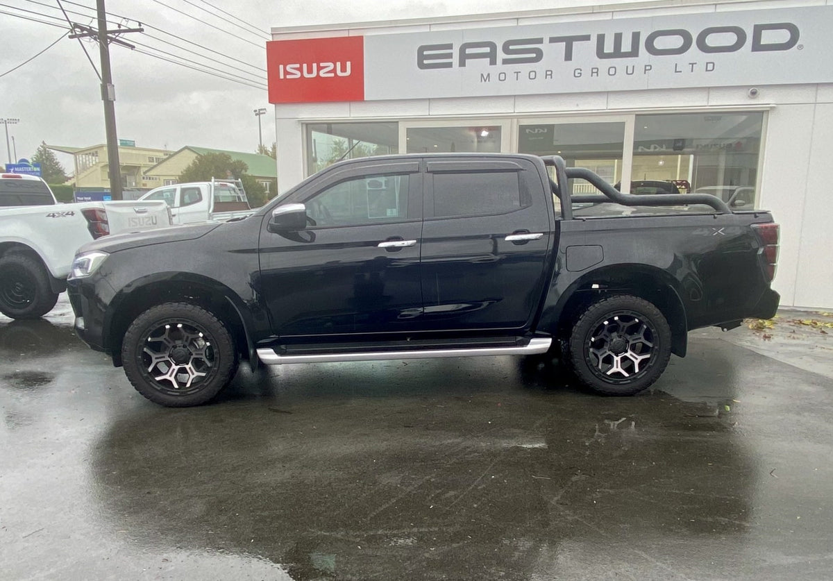 Isuzu D-Max (2025) on BGW Goliath