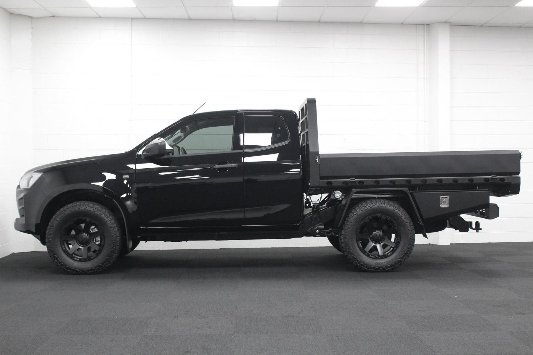 Isuzu D-Max on 17" BGW Vader