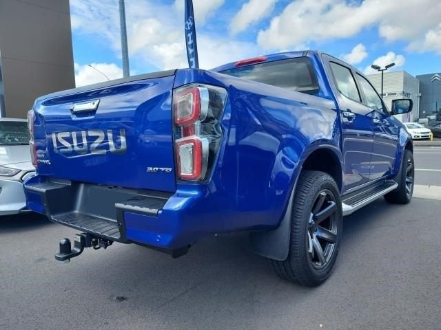 Isuzu D-Max (2021) on BGW Beast