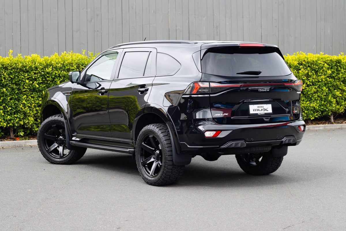 Isuzu MU-X (2026) on BGW Beast