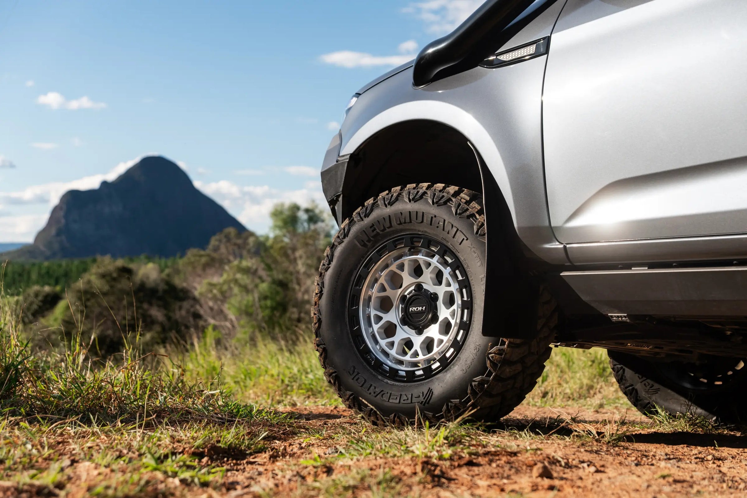 Isuzu MUX (2026) on ROH Atlas