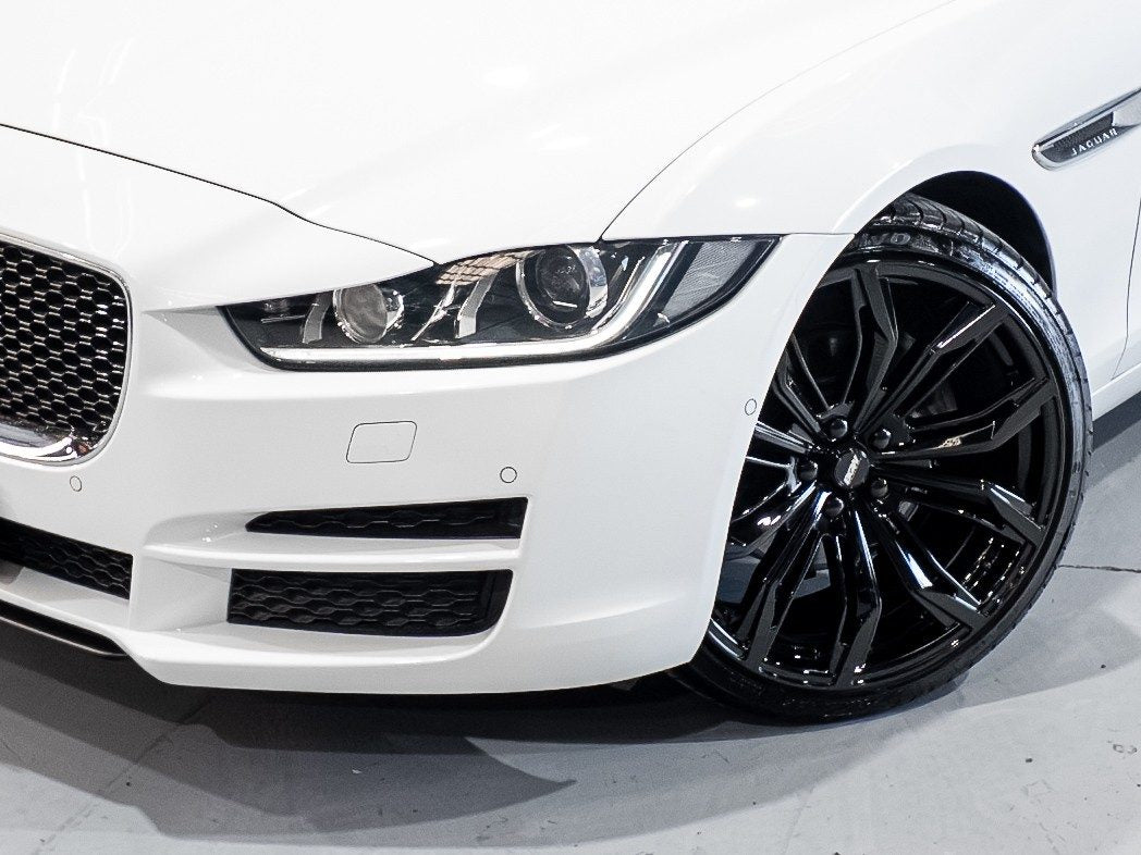 Jaguar XE (2016) on BGW Black Widow