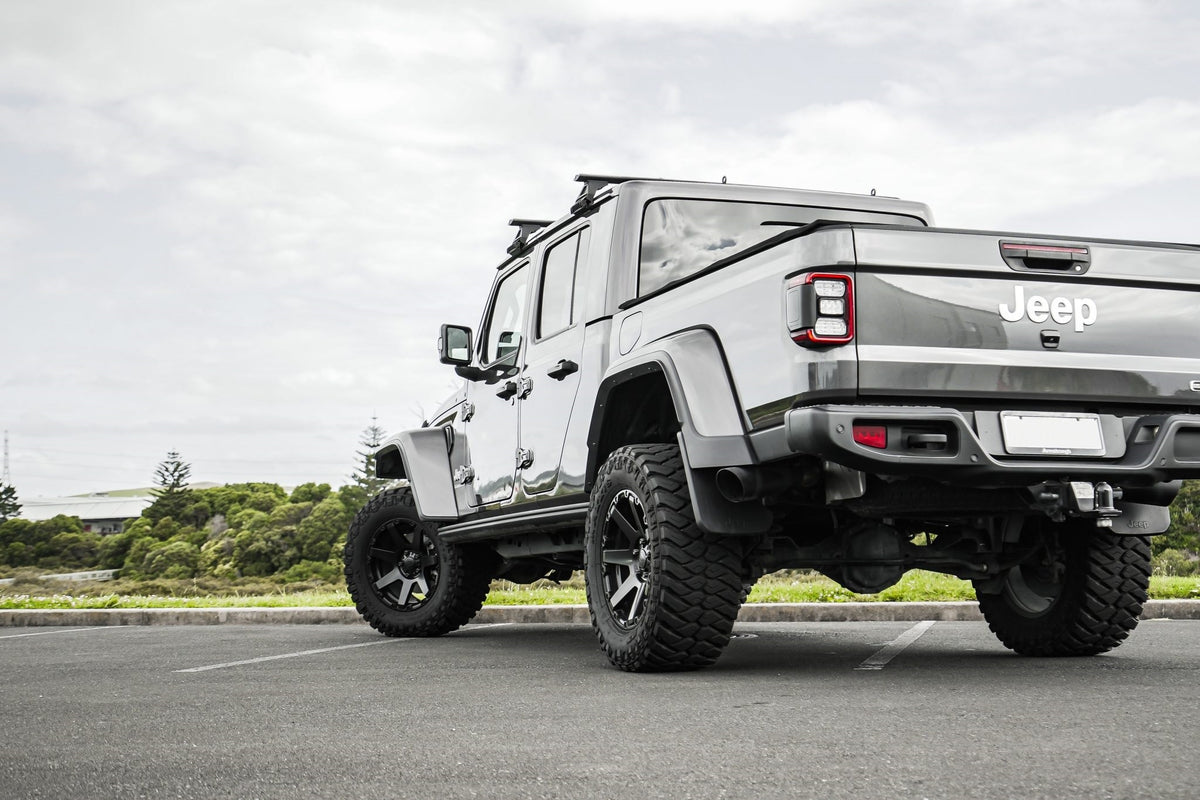 Jeep Gladiator (2022) on BGW Vader