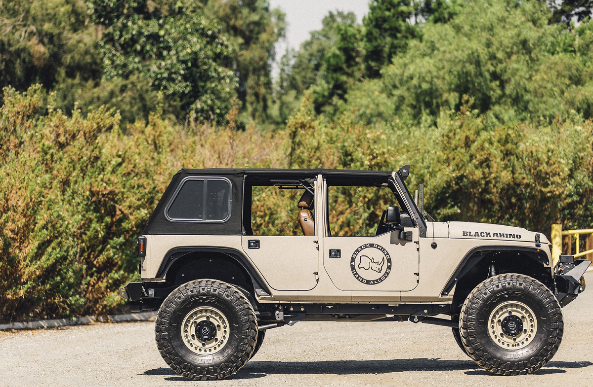 Jeep Wrangler (2015) on Black Rhino Armory