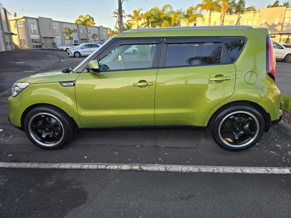 Kia Soul (2016) on BGW Fury