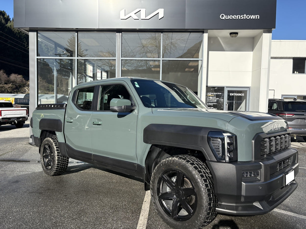 Kia Tasman (2025) on BGW Legend