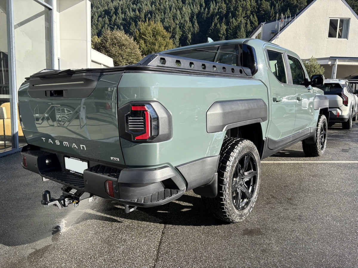 Kia Tasman (2025) on BGW Legend
