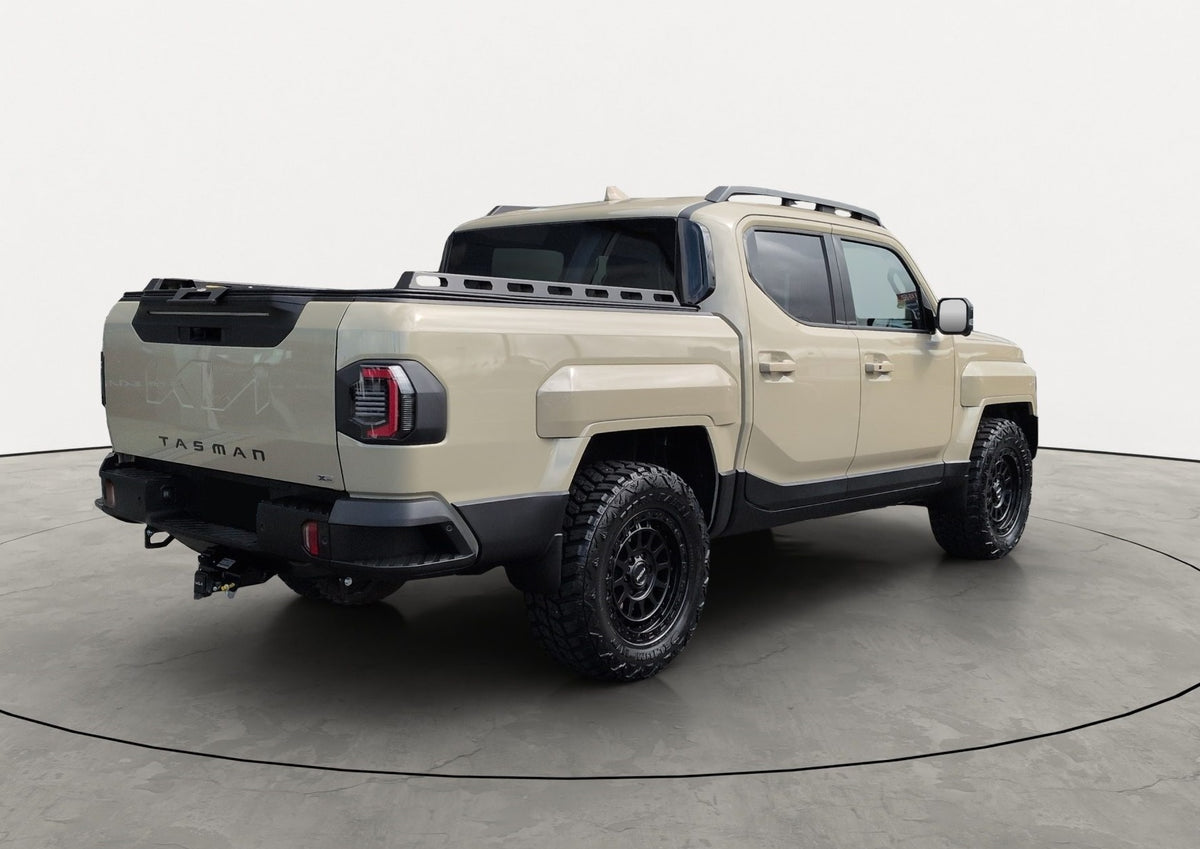 Kia Tasman (2025) on ROH Assault