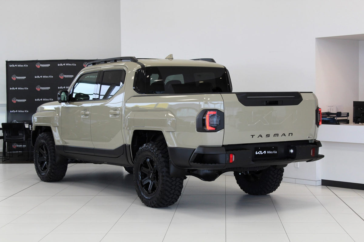 Kia Tasman X-Pro (2025) on ROH Rock 6