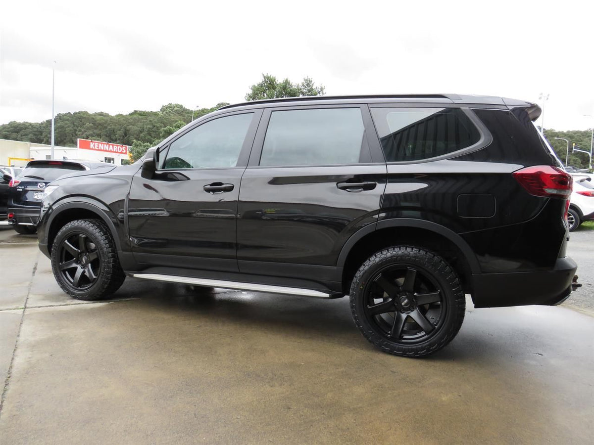 LDV D90 (2018) on BGW Beast