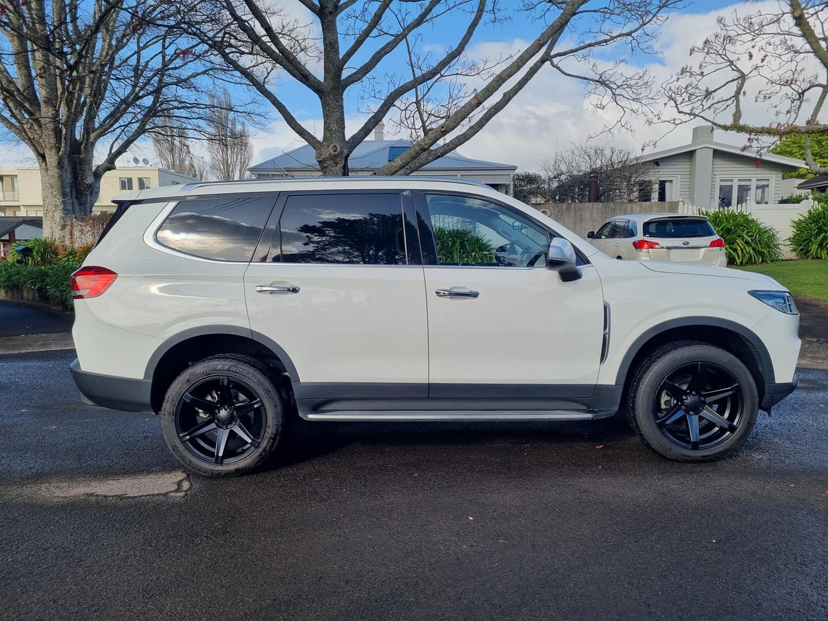 LDV D90 (2022) on Covert RV2