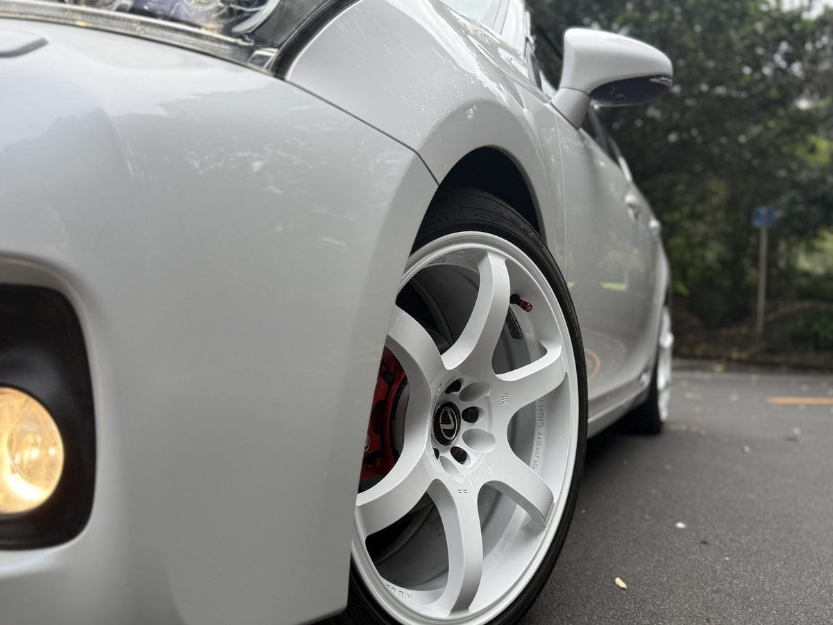 Lexus CT200h (2012) on BGW DC Tanaka