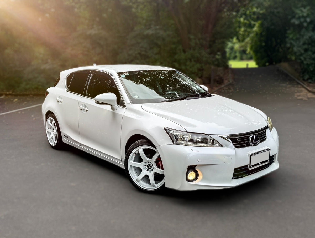 Lexus CT200h (2012) on BGW DC Tanaka