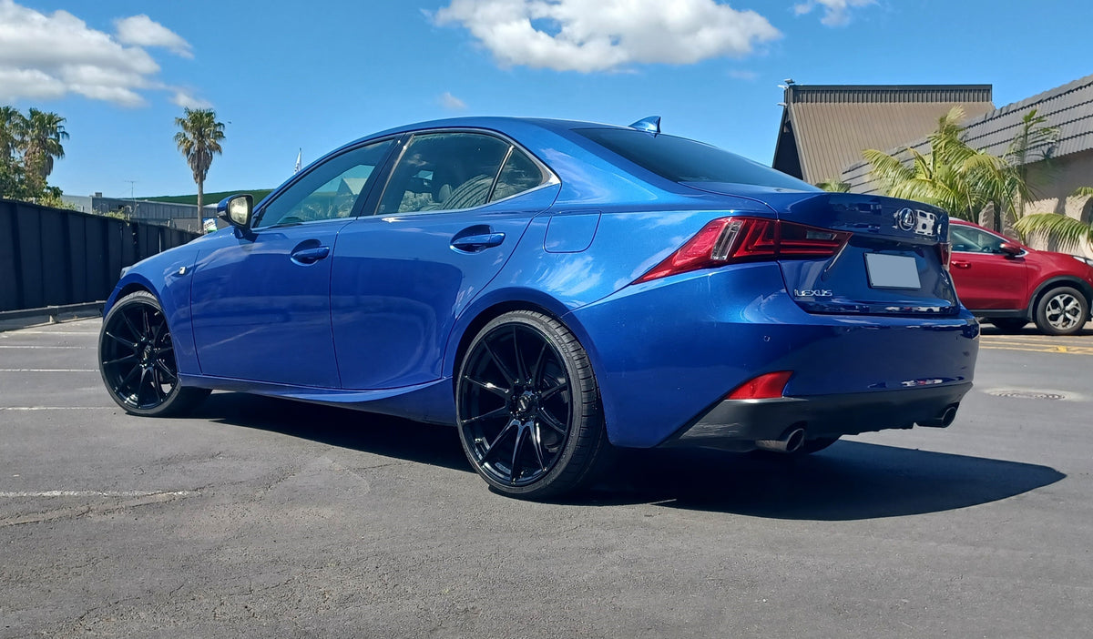 Lexus IS250 (2013) on BGW Circuit