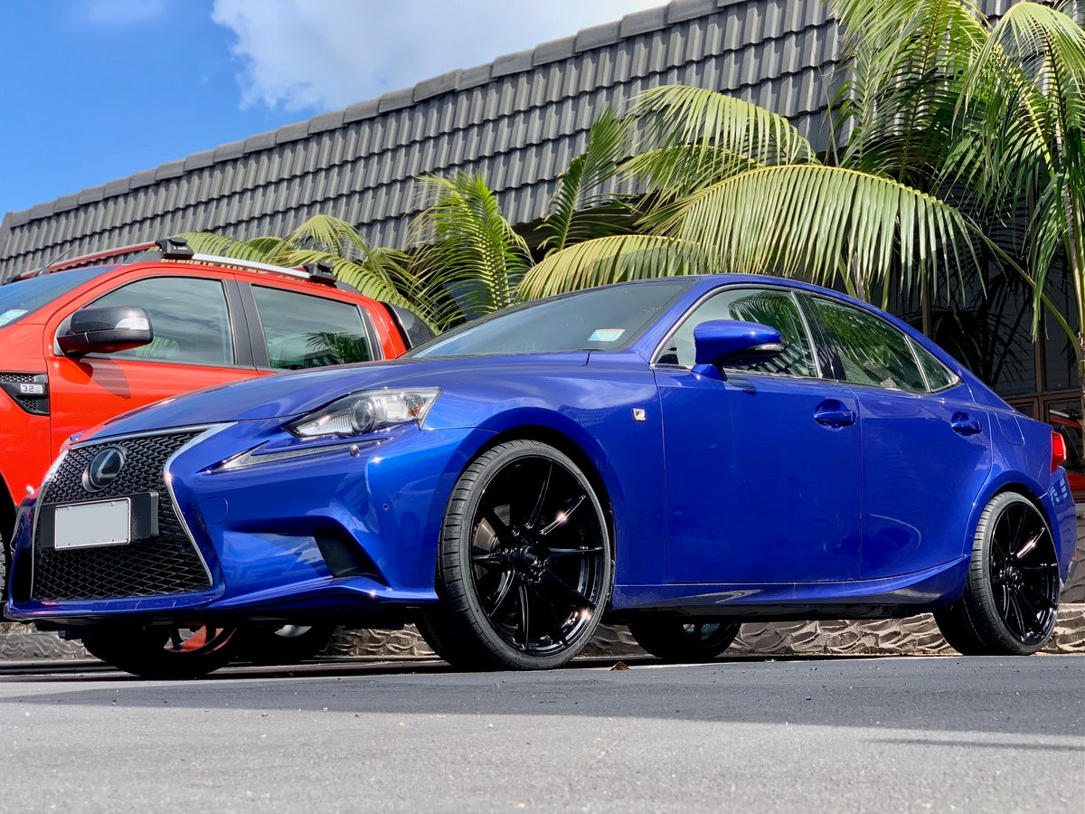 Lexus IS250 (2013) on BGW Circuit