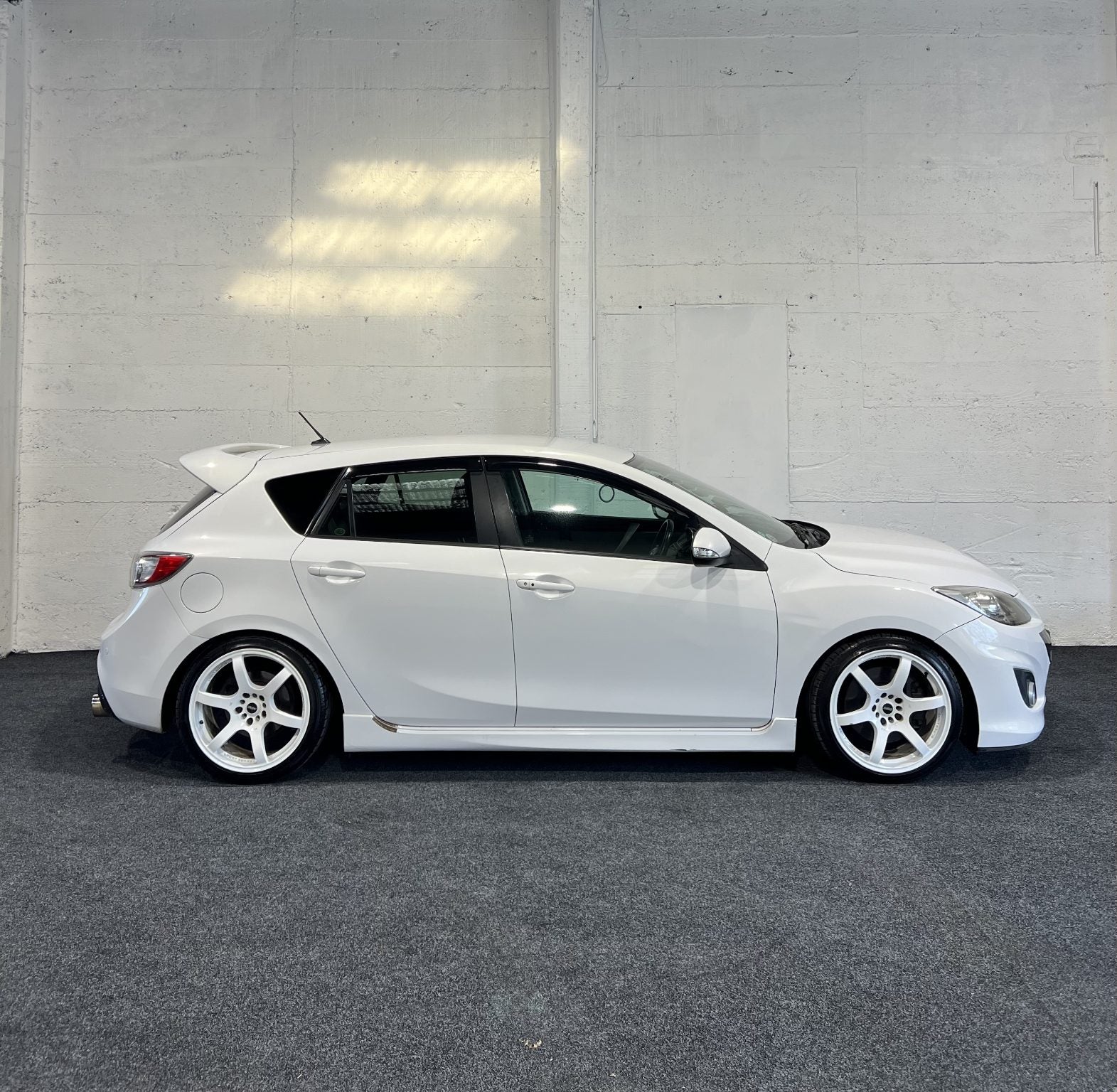 Mazda 3 (2010) on BGW DC Tanaka