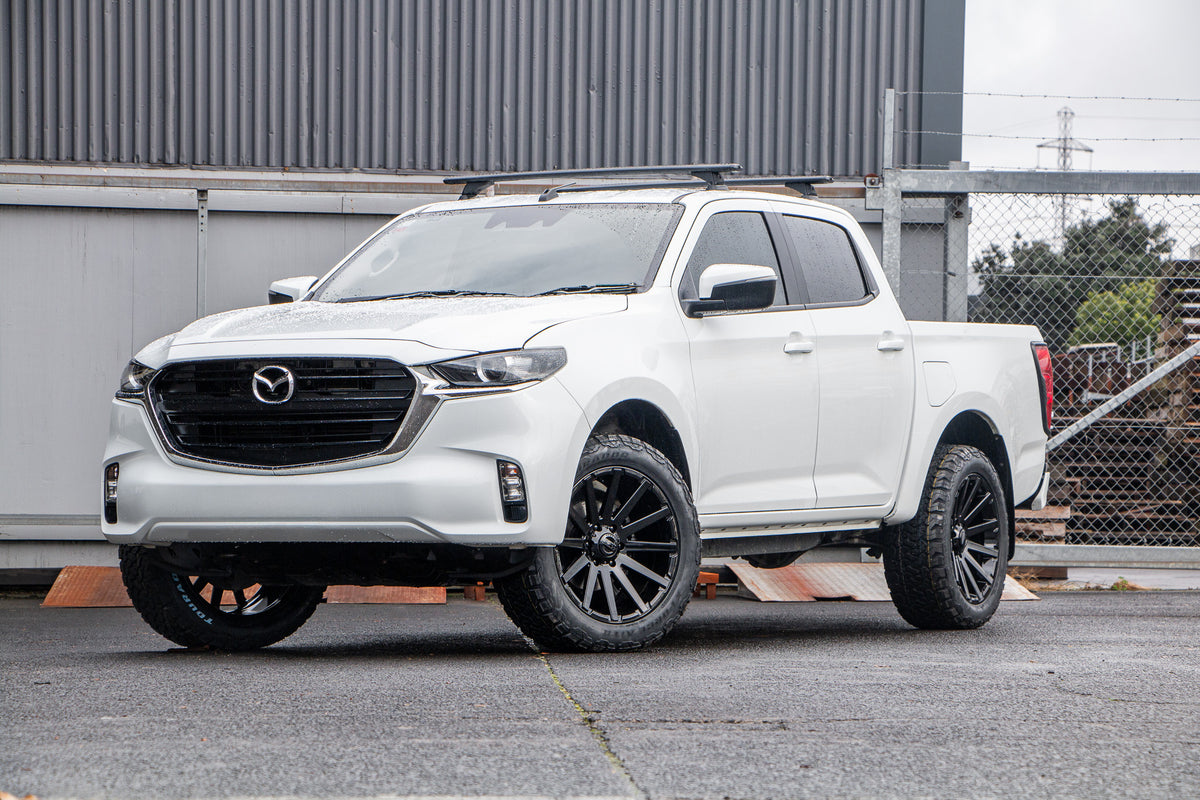 Mazda BT50 (2021) on BGW Cruze