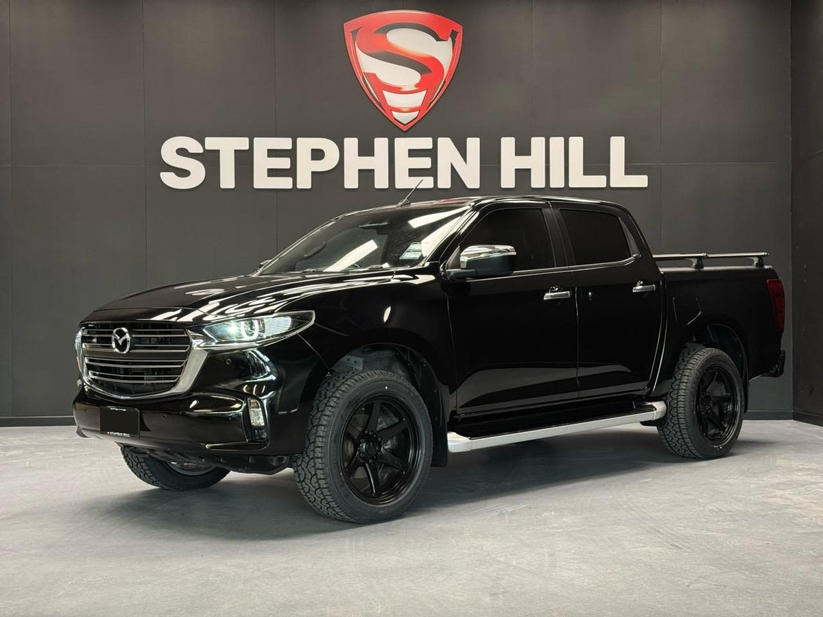 Mazda BT50 (2021) on BGW Escobar