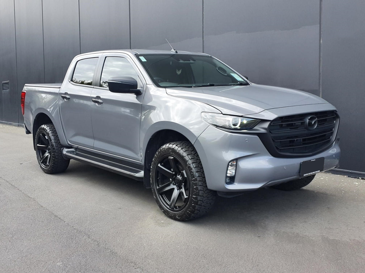 Mazda BT50 (2022) on BGW Beast
