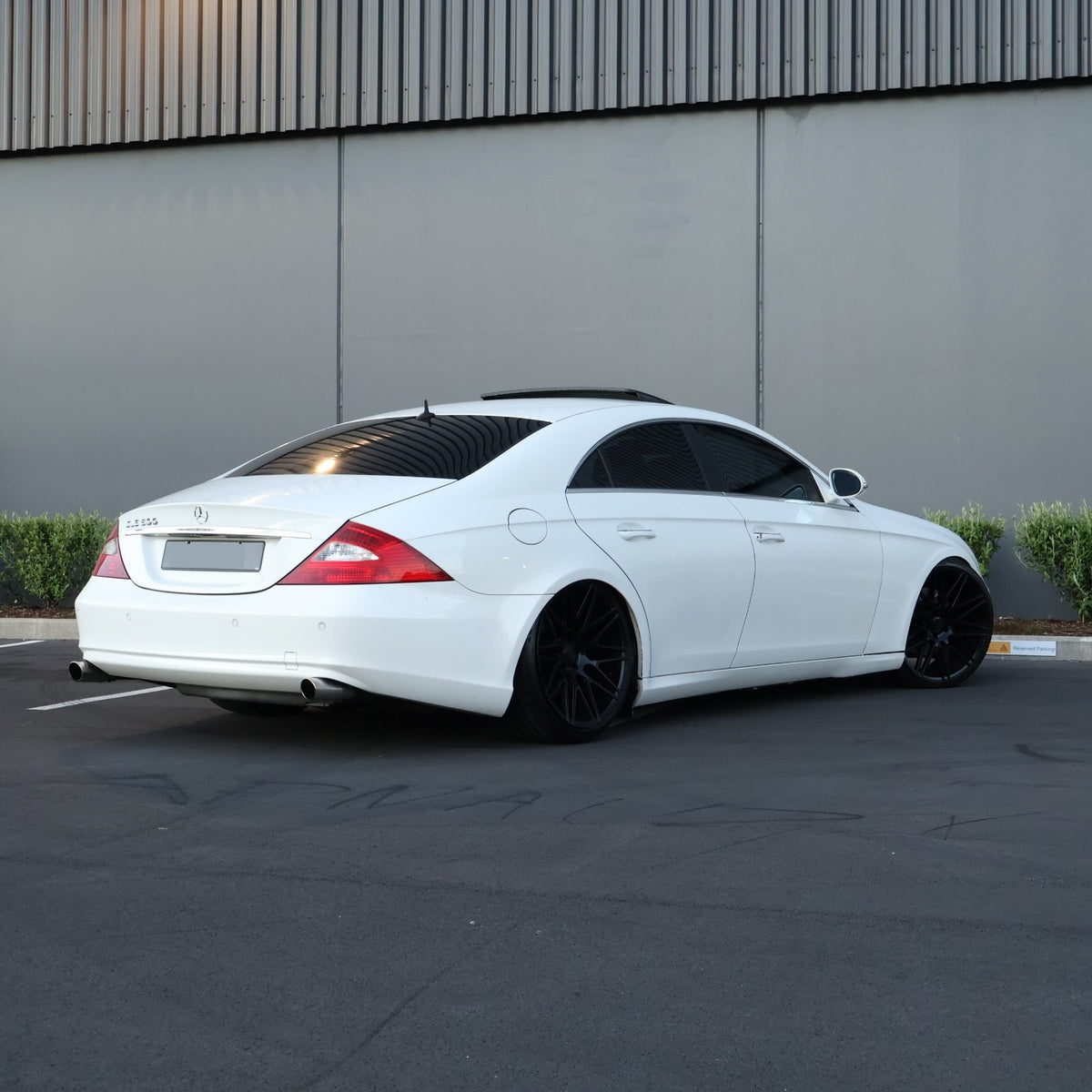 Mercedes Benz CLS500 (2005) on Covert CV8